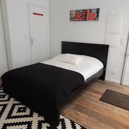 Studio Montmorency1 *